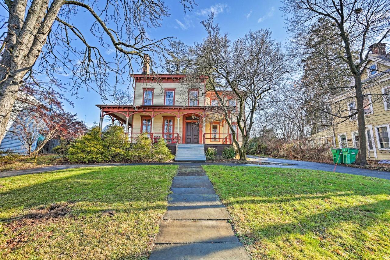 Historic Poughkeepsie Apt - Walkable Location מראה חיצוני תמונה